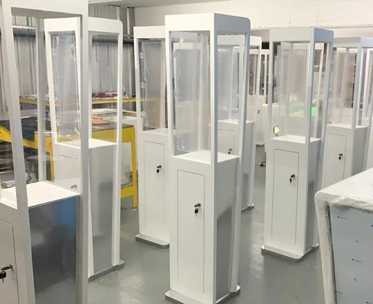 Laca Blanca exhibidores